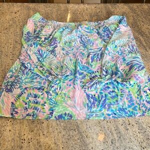 Lilly Pulitzer off the shoulder top, worn twice, size medium.